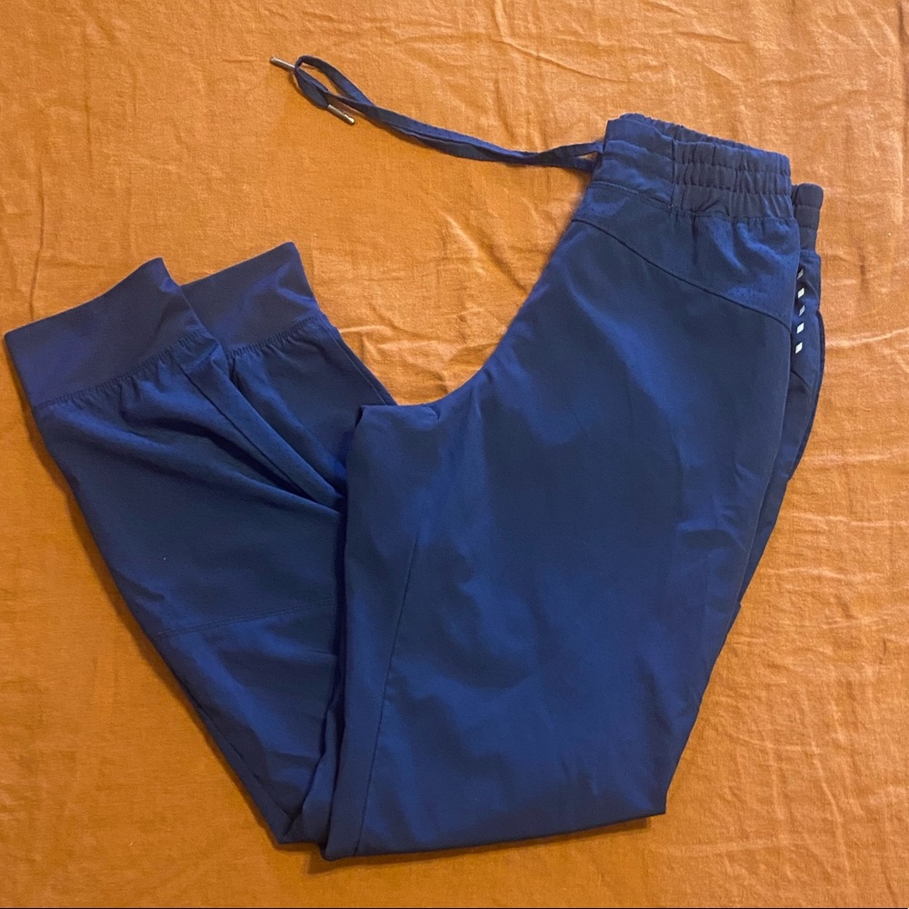 Barco one jogger scrubs.